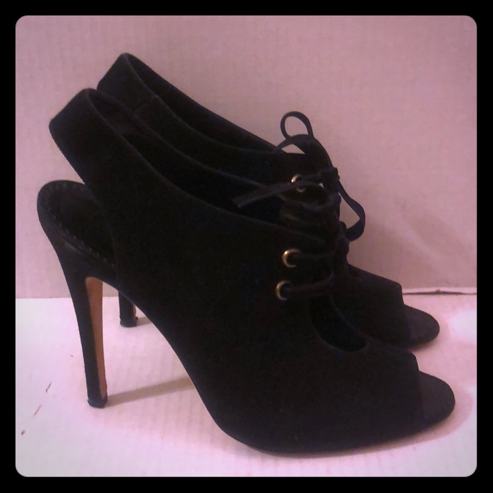 Monolo Blahnik 40.5 black suede sandal heels